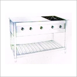 पफर के साथ चपाती प्लेट