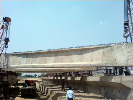 हाइड्रोलिक मोबाइल क्रेन किराए पर देने की सेवाएं