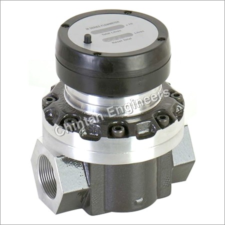Petrol Flow Meter - Aluminum Body, 25-50mm Inlet/Outlet Sizes, 20-300L/min Flow Rate, Silver and Black, 1.2kg Weight, 0.5% Accuracy, 0.03% Repeatability