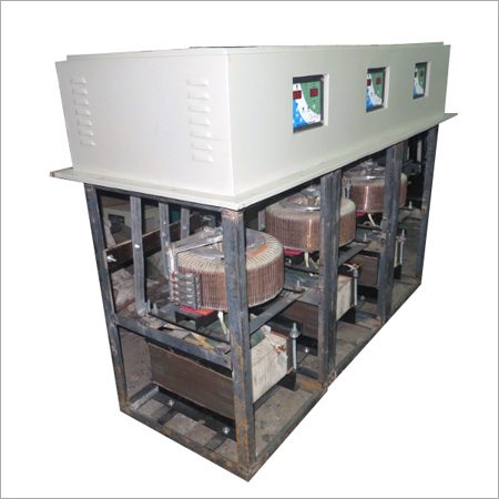 तीन चरण स्टेबलाइजर