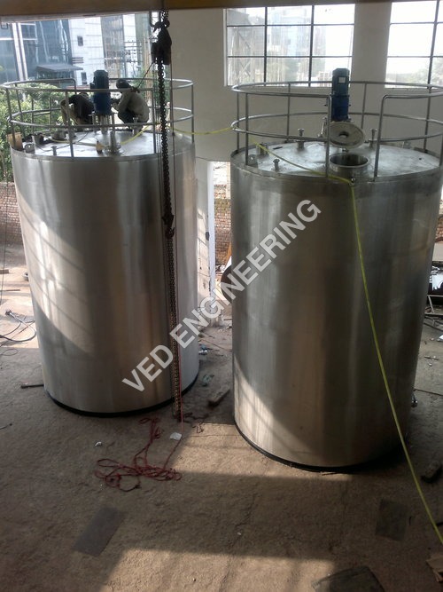 Milk Silo Capacity: 500-10000 Litre Liter/Day