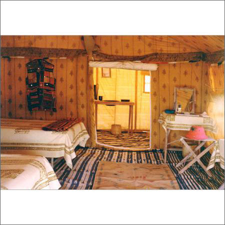 शिकारी टेंट इंटीरियर