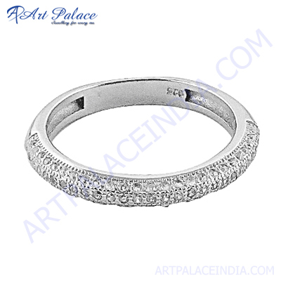 फैशनेबल सिल्वर राउंड रिंग
