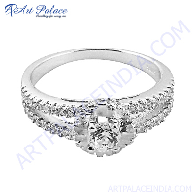 स्टाइलिश रत्न चांदी की गोल अंगूठी