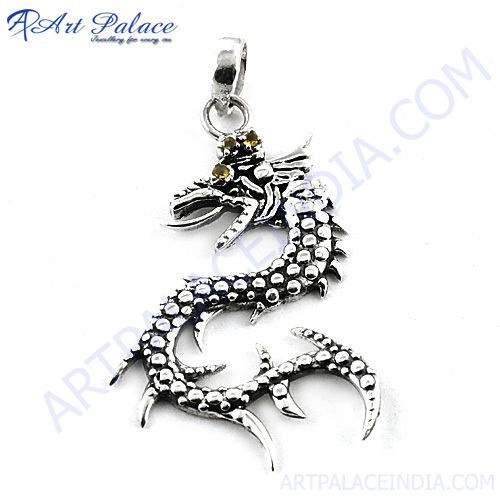 ड्रैगन स्टाइल सिल्वर पेंडेंट