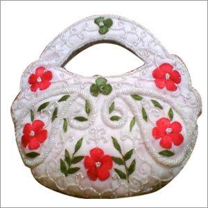 गहनों वाली बैग
