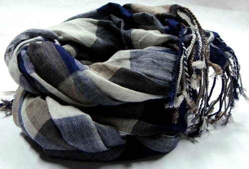 चेकदार स्कार्फ