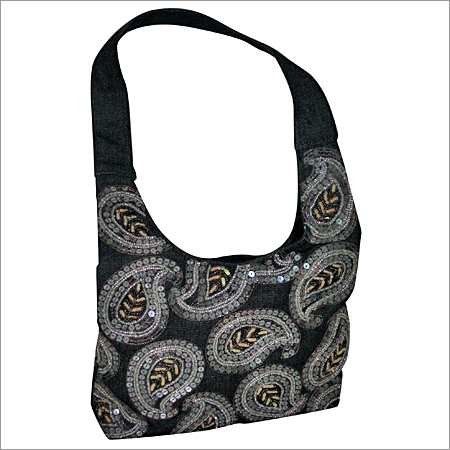 सीक्विन कढ़ाई वाले बैग