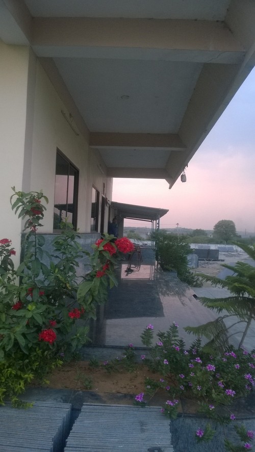 गार्डन ग्रेनाइट्स