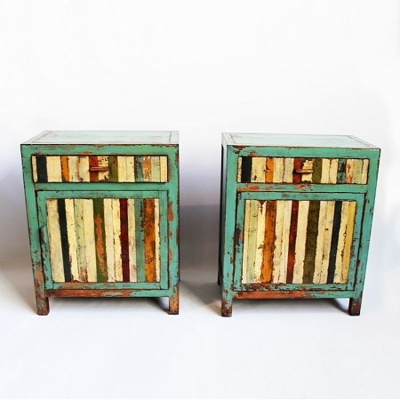 पुनः प्राप्त वुड साइड कैबिनेट