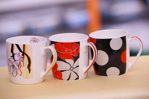 Flower printed cups