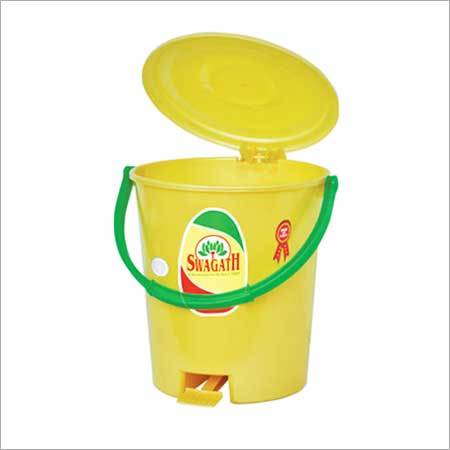 प्लास्टिक कचरा डिब्बा