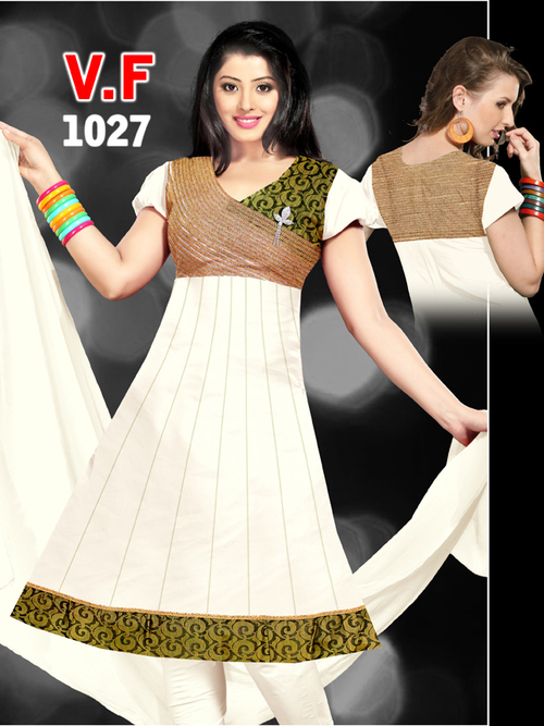 सफ़ेद और ग्रे रेडीमेड गारमेंट्स (सलवार कमीज़)