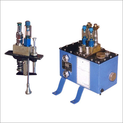 Lubricators का उपयोग मशीनों और उपकरणों की कार्यक्षमता को बनाए रखने और उनके जीवनकाल को बढ़ाने के लिए किया जाता है। ये उत्पाद तेल या अन्य द्रव्यों का उपयोग करते हैं ताकि घर्षण को कम किया जा सके और ऑपरेशन के दौरान गर्मी को नियंत्रित किया जा सके।