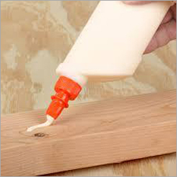 Milky Whte Synthetic Wood Adhesive