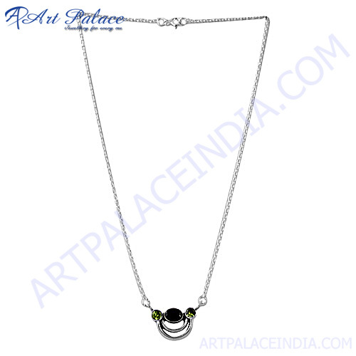 नवीनतम लक्ज़री गार्नेट और पेरीडॉट चांदी का हार