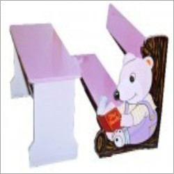 भालू के आकार वाला कार्टून डेस्क