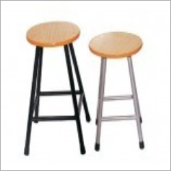 गोल लकड़ी का stool