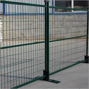 पोर्टेबल वेल्डेड वायर मेष बाड़