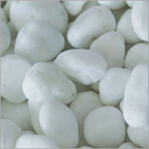 सफेद क्वार्ट्ज कंकड़