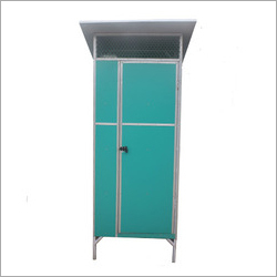 अल समग्र पैनल के साथ एकल शौचालय