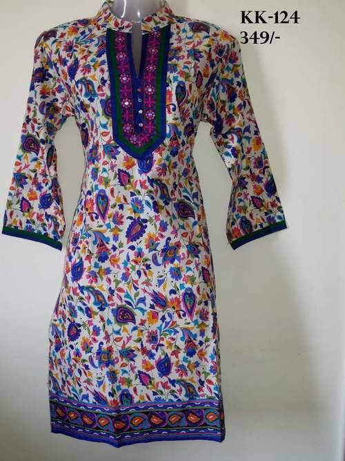 फ्लोरल प्रिंटेड कुर्तियां