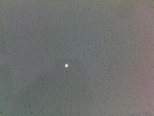 छोटे छेद के साथ रेत की सतह फाइबर बोर्ड