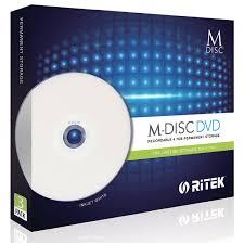 M-disc एक अभूतपूर्व ऑप्टिकल स्टोरेज सॉल्यूशन है जो डेटा की दीर्घकालिक सुरक्षा के लिए डिज़ाइन किया गया है। यह आमतौर पर इस्तेमाल होने वाली डीवीडी की तुलना में अधिक स्थायी है, जिससे आपकी महत्वपूर्ण जानकारी सुरक्षित रहती है।
