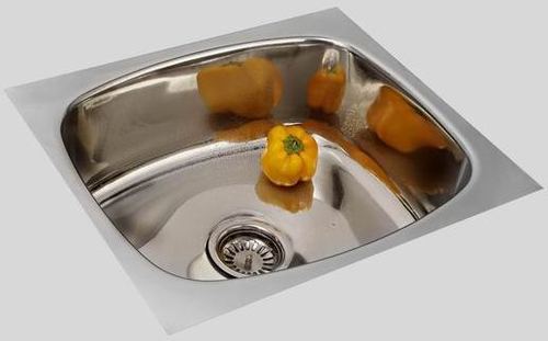 एकल बाउल सिंक आकार: 21" x 18"