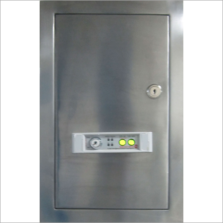 4 दरवाजों वाला इंटरलॉकिंग सिस्टम