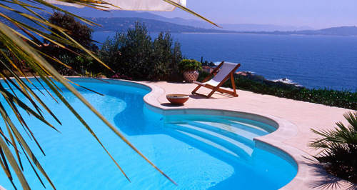 Beach Swimming Pool Size: Customized