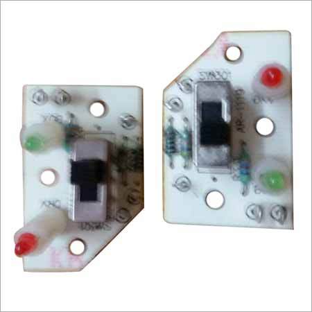 इलेक्ट्रॉनिक आइटम असेंबलिंग