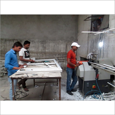 UPVC स्लाइडिंग दरवाजे