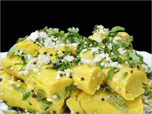 खांडवी नाश्ता
