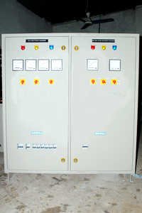 3 फेज फ्लोट कम बूस्ट चार्जर