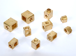 Brass Electrical Switchgear Parts - Free Cutting Brass IS 319 Type (I) , CNC Machining, ISO Metric Thread, Various Coating Options Available