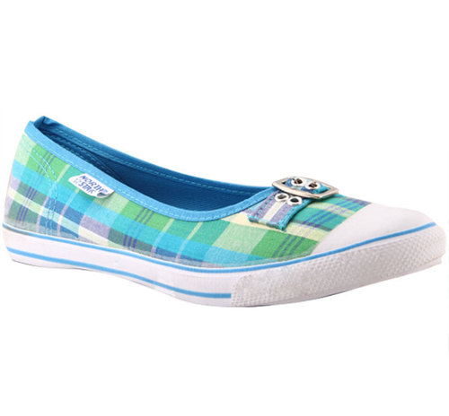 Bata Women Closed Shoes 