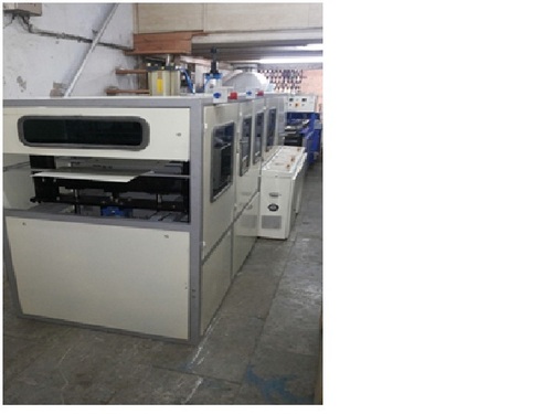 Silver Fully Automatic Vacuum Forming Machine