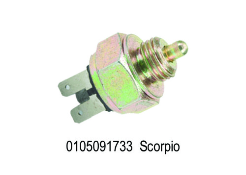 स्कॉर्पियो में उपयोग के लिए: कंट्रोल बटन के लिए