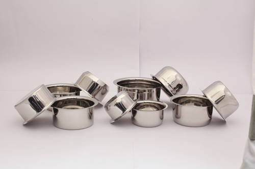 स्टेनलेस स्टील के छोटे बर्तन