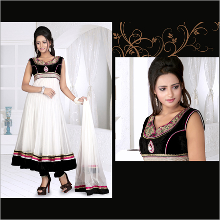 डिजाइनर सूट