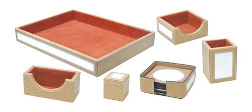 कार्यालय के लिए व्यक्तिगत सहायक उपकरण