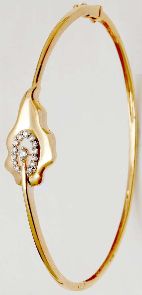 Lovely Half Bangle Jewelry Supplier  Gender: Women