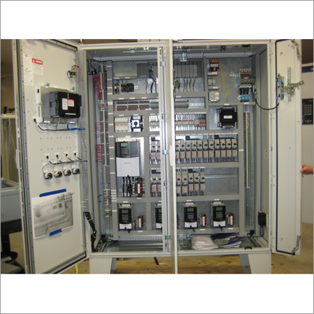 पीएलसी पैनल