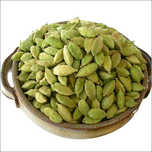 Green Cardamom - Pods, Variable Size | Aromatic, Flavorful, Fragrant, Spicy Essence for Culinary Applications and Flavoring Agent
