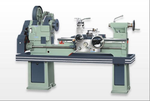 Medium Duty Lathe Machine