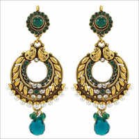 मल्टी कलर स्टोन इयरिंग