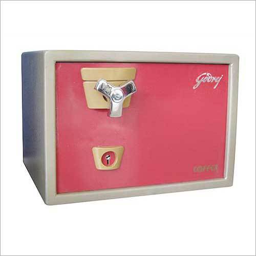 गोडरेज मैन्युअल सेफ