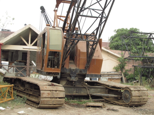 Heavy Duty Cranes Rental Service