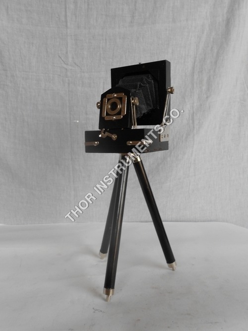 पुराने मॉडल एंटीक्स कैमरा